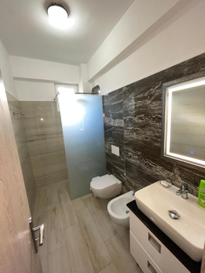Garden Villa Apartments Sarandë Exterior foto