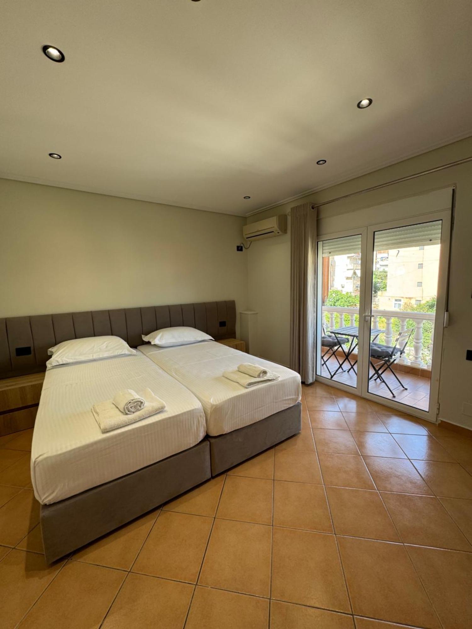 Garden Villa Apartments Sarandë Exterior foto