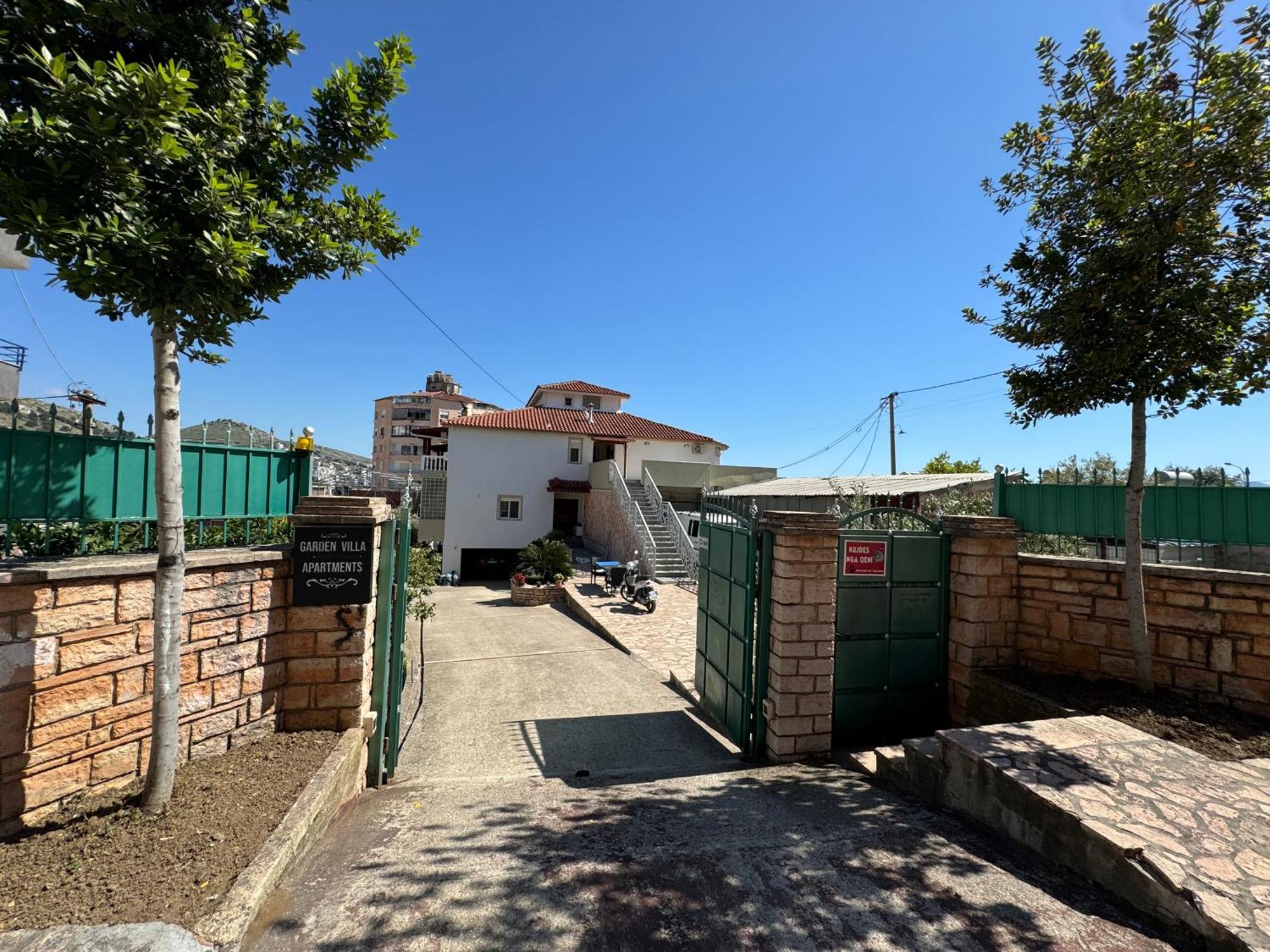 Garden Villa Apartments Sarandë Exterior foto